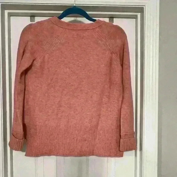 J. Crew Supersoft Yarn V-neck Sweater in Heather Blossom Size XS Style H3911 - Picture 6 of 8